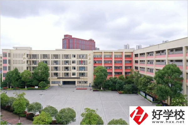 長(zhǎng)沙市電子工業(yè)學(xué)校教學(xué)樓