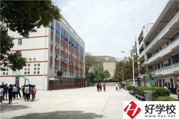 邵陽市女子職業(yè)學(xué)校教學(xué)樓